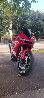 Yamaha R6 - 5