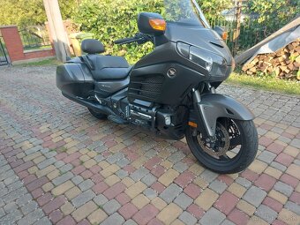 Honda goldwing - 5