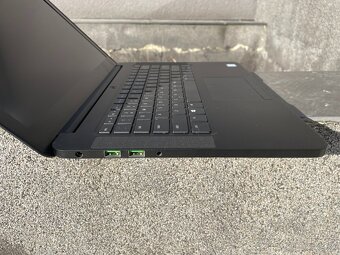 hracia mašina - Razer Blade - NVIDIA GTX 1060, CPU i7-7700HQ - 5