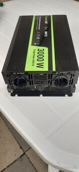 Menič napätia 12V na 230V - 5