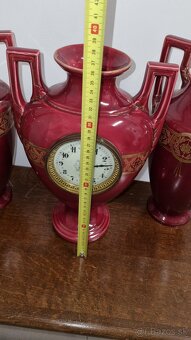 Krbove hodiny a vázy.. - 5