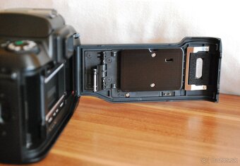 Nikon D60 s dátumovou stenou - 5