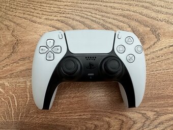 PlayStation 5 Slim - 5