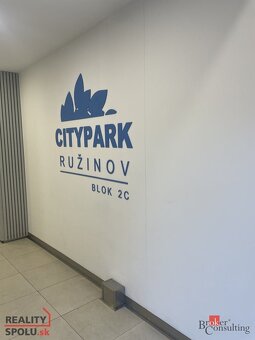 2-izbový byt s PARKOVACÍM miestom v cene - 5