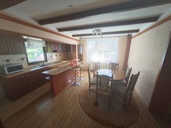 PREDAJ: DOM (CHALUPA) Sielnica, zastavaná plocha 400m2 vráta - 5