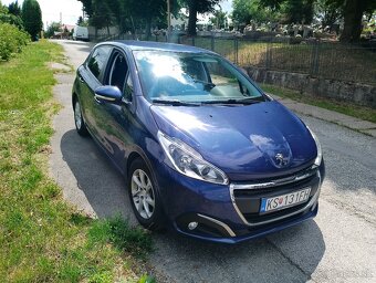 Peugeot 208 - 5