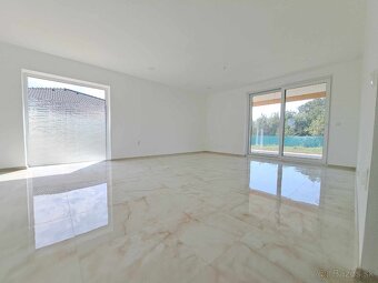 Predáme krásnu 4 izb novostavbu bungalov len 8km od NR - 5