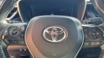 Toyota Corolla sedan 1,8 hybrid Comfot Tech + Techpack 72KW - 5