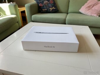 Predám MacBook Air - 5