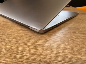 MacBook Pro 15,4”  - najvyssia konfiguracia 2017 - 5