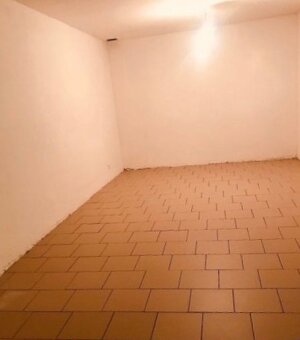 PRENÁJOM menší sklad 24 m2 na Družbe - 5