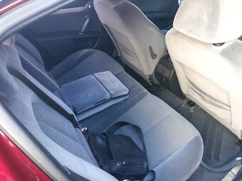 Predám Peugeot 407 1.6 diesel 80kw rok 2005 - 5