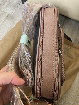 Anekke kabelka Hollywood - 5