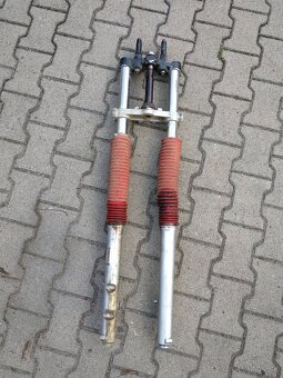 Yamaha TT 600 predná vidlica - 5