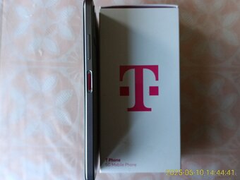 Ponúkam na predaj mobilný telefon... - 5