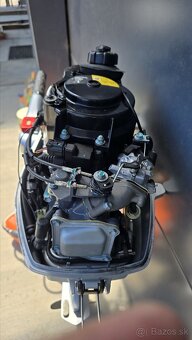 Predám závesný lodný motor Honda BF6 s označením 5 - 5