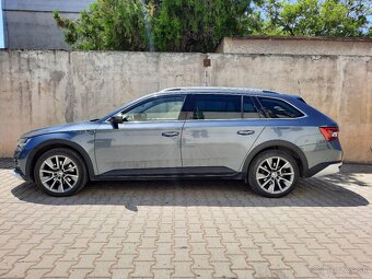Škoda Superb Combi Scout 2,0TDI 140kW 7°AP 4×4 cena s DPH - 5