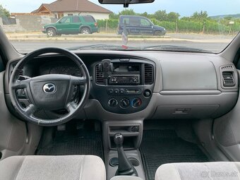Mazda Tribute 4x4 - 5