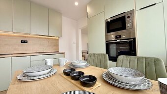 REZERVOVANÉ - KUZMÁNYHO - KARPATSKÁ 3 IZBOVÝ LUXUSNÝ MODERN - 5