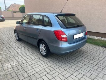 Škoda Fabia II 1.2 HTP Ambiente, klima, top stav - 5