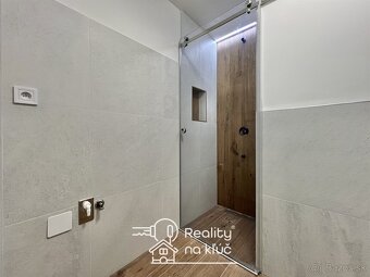 Na prenájom moderný, zrekonštruovaný 2-izbový byt s balkónom - 5