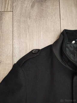 Čierny kabát - 5