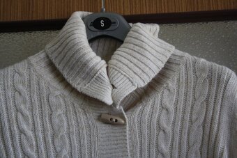 Dámsky sveter č. 46 - 5