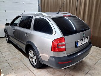 Škoda Octavia Scoute - 5