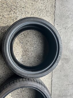 Predam letné pneu 245/35 r19 - 5