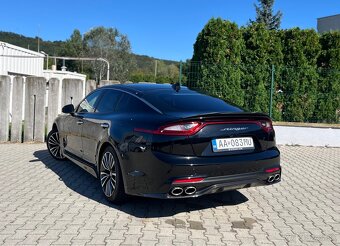 KIA Stinger Premium 2.0 T-GDI 180kw Automat - 5