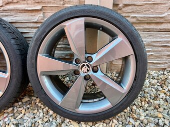 Komplet sadu alu na Škoda,Vw,Seat,Audi - 5x100  215/40 R17.. - 5