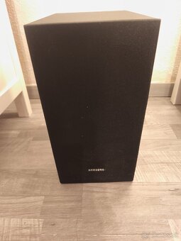Sounbar Samsung HW-R450 so subwooferom - 5