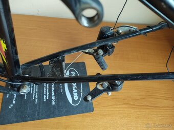 [12]  Bicyklové doplnky - 5