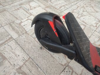 Aprilia eSR2 - 5