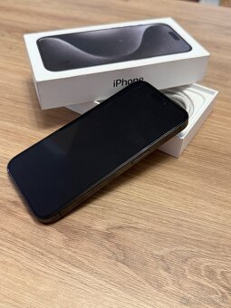Apple iPhone 15 Pro 256gb - 5