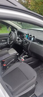 Dacia Duster 1.0 TCe LPG + ťažné (10/2020) - 5