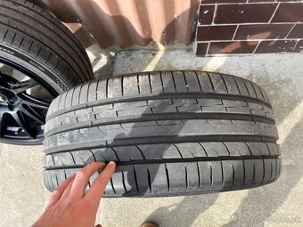 Japan Racing JR11 - 5