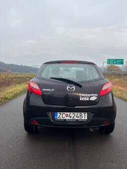 Mazda 2 - 5
