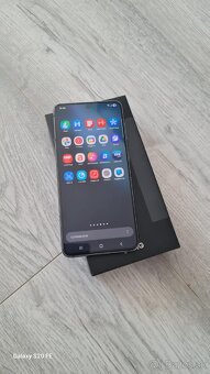 Predám Samsung Galaxy s21 /5G - 5