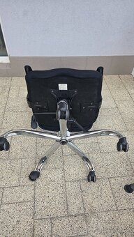 Predám kancelársku stoličku - 5