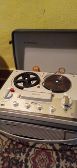 Predám premietacku projekční ,stereo philips - 5