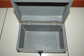 mala drevena vojenska truhlicka/bedna - 5