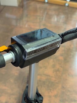 Elektrická kolobežka Kugoo S1+ + nabíjačka - 5