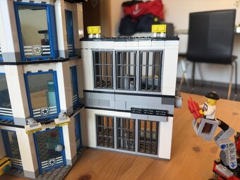Predám lego policajnu stanicu - 5