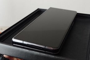 Nepouzivany Samsung Galaxy Z Fold4 12 GB/1 TB čierny - 5