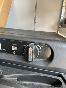 MEVA XC-60A /absorpčná chladnička elektrická alebo na batéri - 5