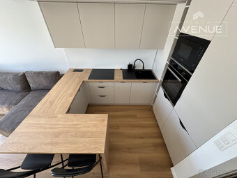 ZARIADENÁ NOVOSTAVBA 2+kk ŽILINA - ŠIRŠIE CENTRUM (47m2) s T - 5