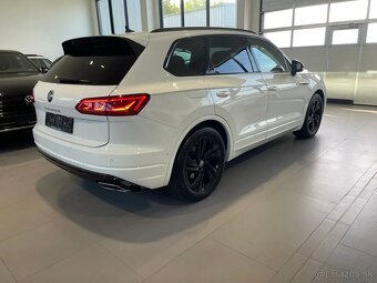 Volkswagen Touareg 3.0 V6 TDI R-LINE BLACK STYLE - 5