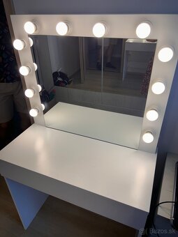 Toaletný stolík s LED - 5