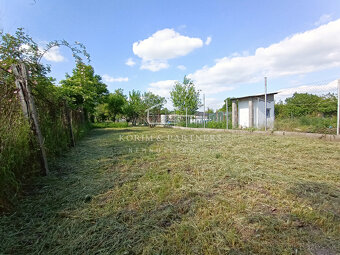 Slnečný pozemok s domom na predaj, Nová Stráž - 5